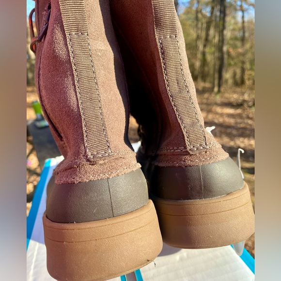 Baretraps Yasmen Brown Orange Rain Snow Boots Women's Size 9 NWT - Picture 9 of 11